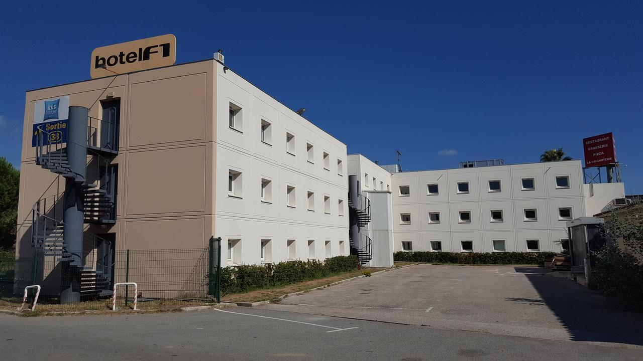 hotelF1 Fréjus Roquebrune sur Argens Esterno foto